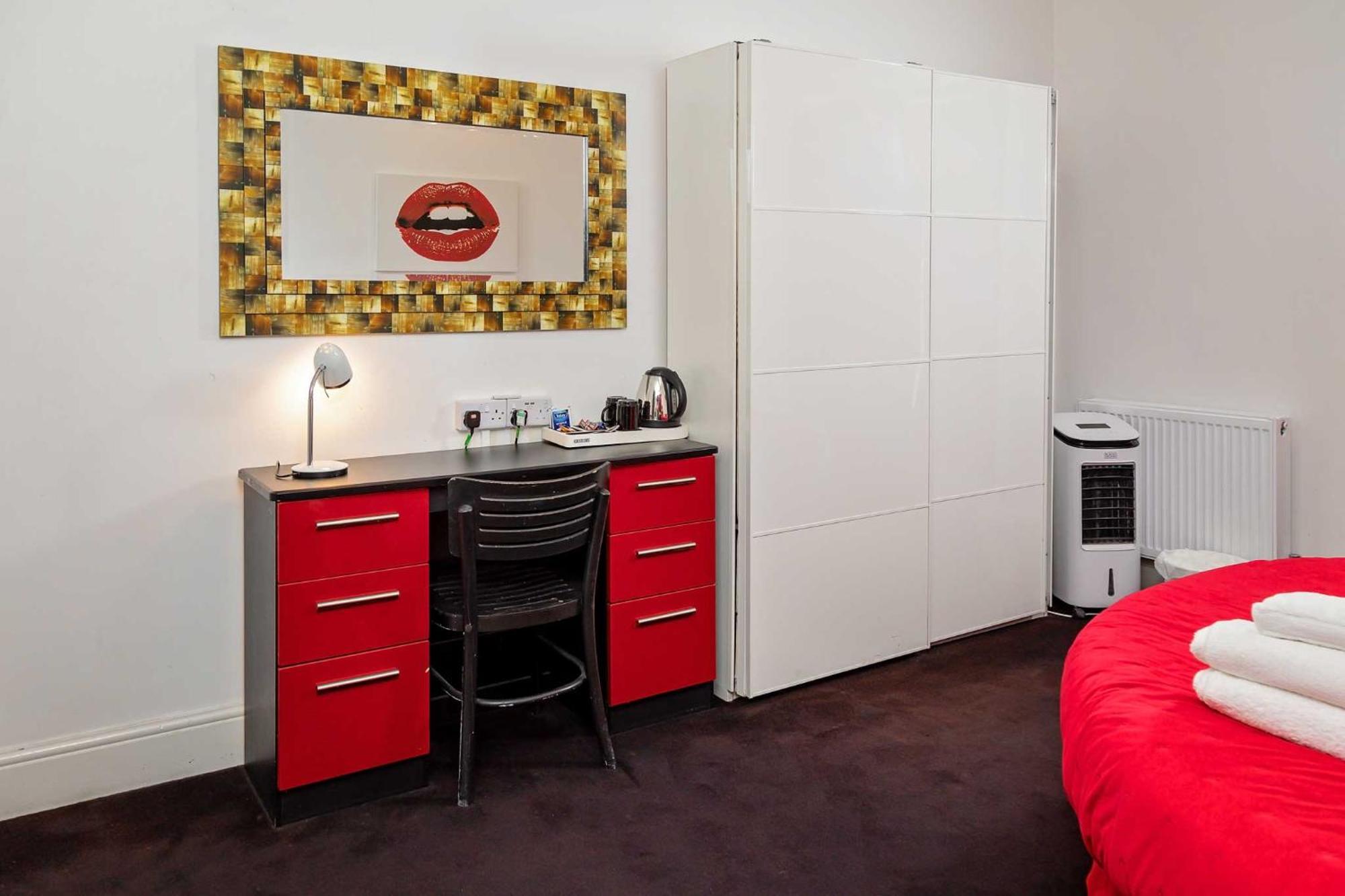 G Boutique Hotel Портсмут Екстер'єр фото