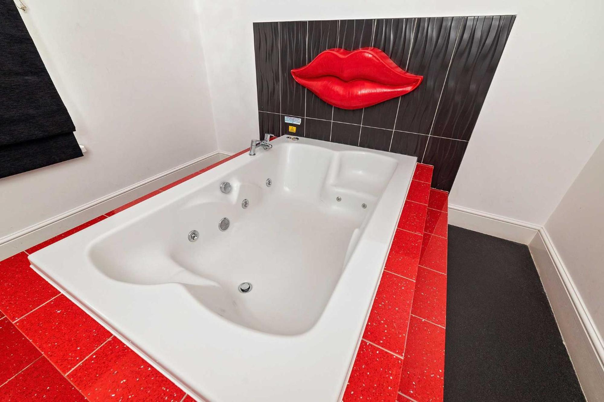 G Boutique Hotel Портсмут Екстер'єр фото